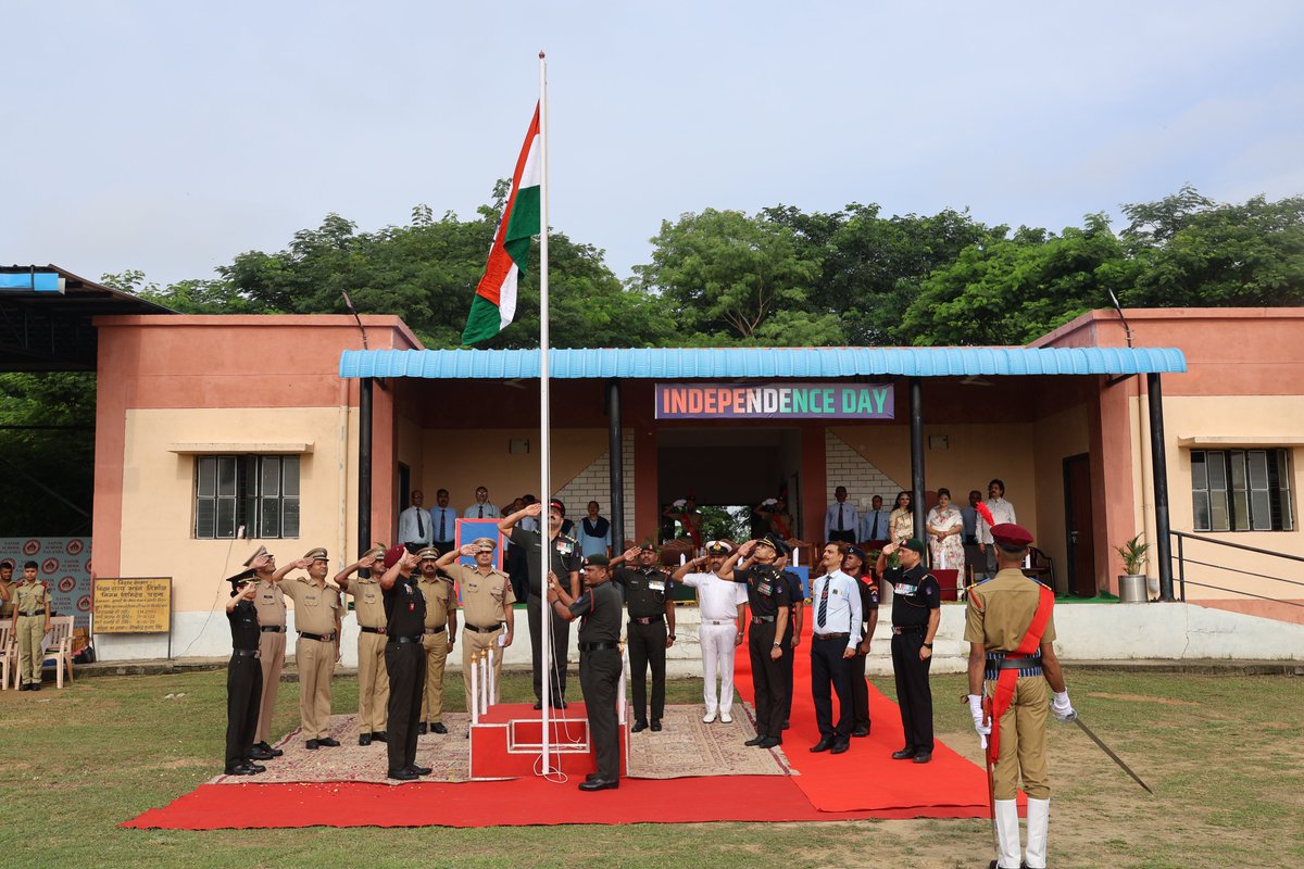 ssnalanda's tweet photo. 80th Independence Day https://t.co/0ehp9PVIEI