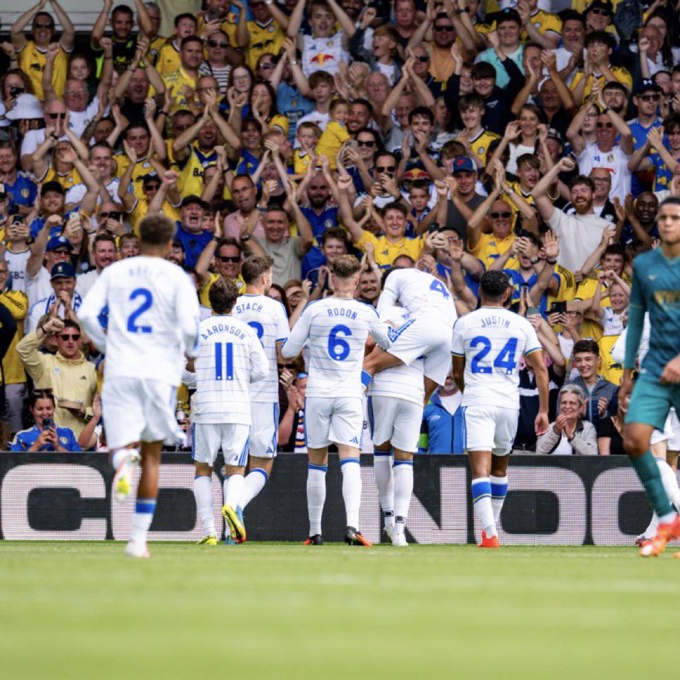 leedsend's tweet photo. A great end to pre season. Let’s go to Forest and make a statement for the rest of the season 🔵🟡

#lufc #leeds #leedsunited #leedsleedsleeds #MOT https://t.co/qcWEmtVMrz