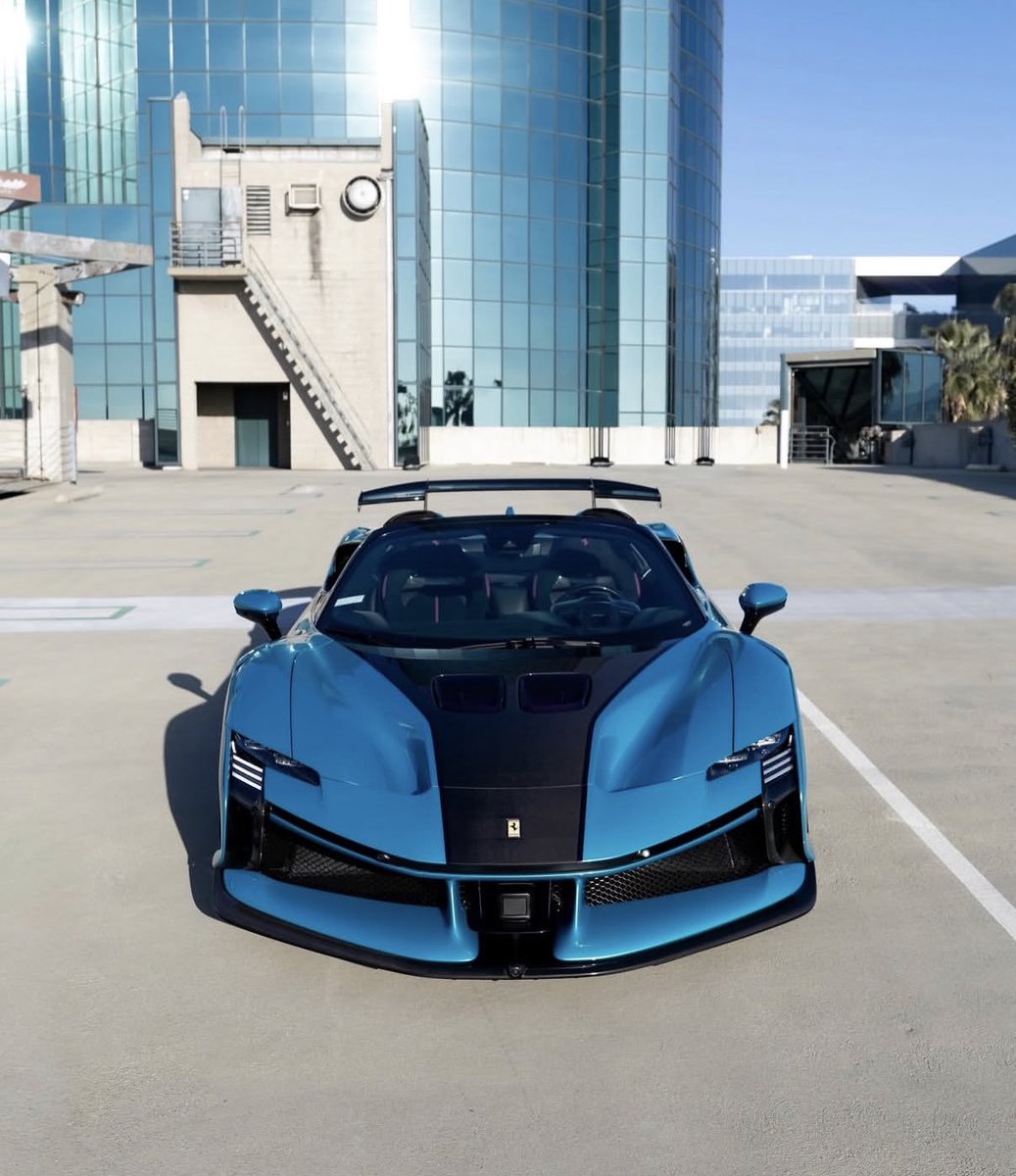 LuxuryCars365's tweet photo. Ferrari SF90XX Spider 🌊 https://t.co/ePbiZwdbkL