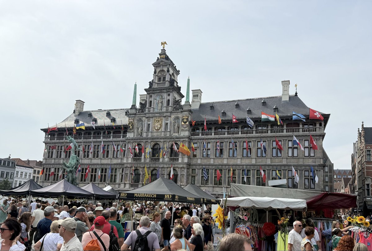 SovereignPathHQ's tweet photo. I’m in beautiful Antwerp. The statue in front of its city hall celebrates killing a toll collector.

A giant taxed every ship on the river. A hero cut off his hand. The city cheered, then built Europe's richest port and collected the tolls itself.

Nobody hates the middleman's position. They hate not holding it.
