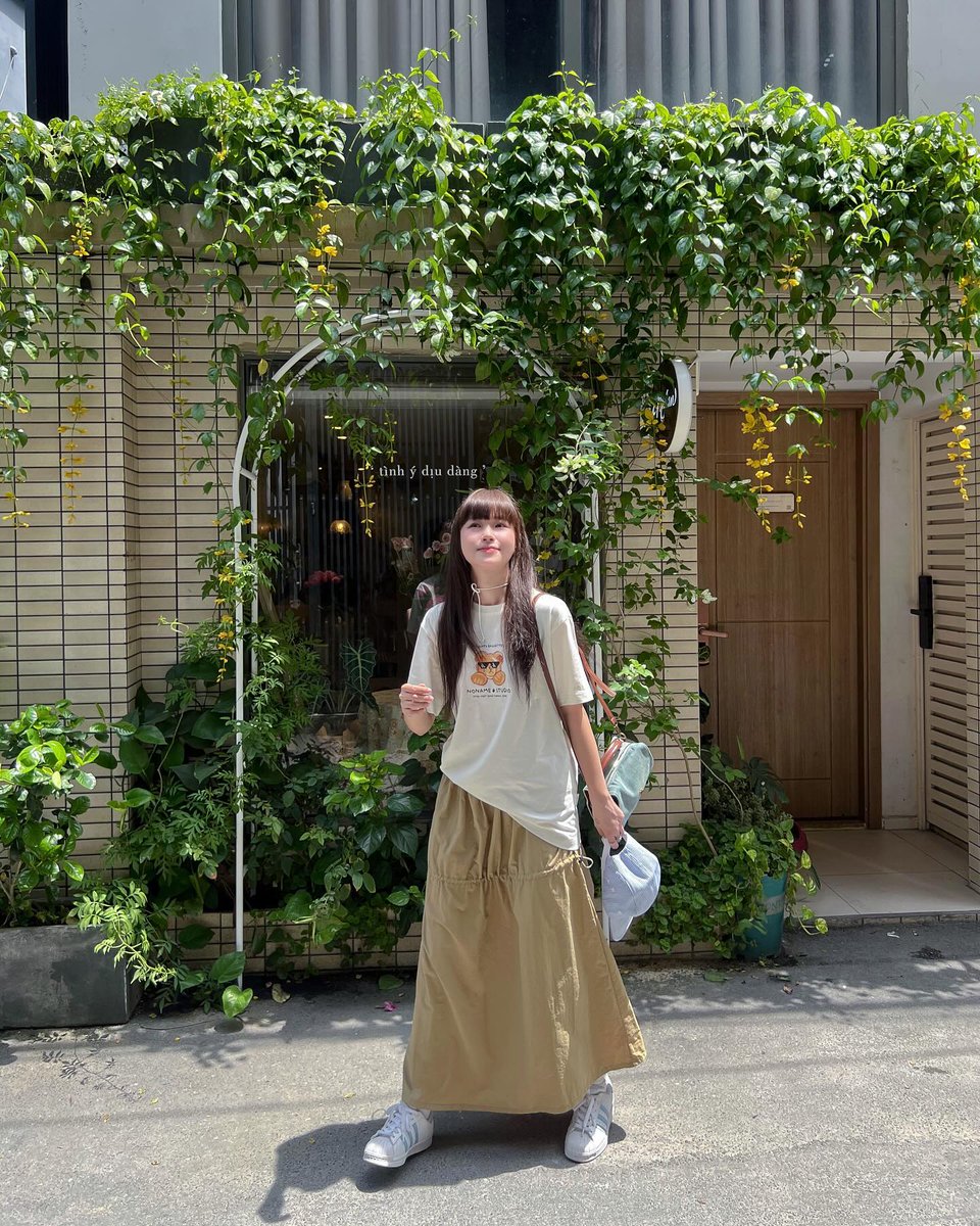 clover314's tweet photo. Howdy! 🌻 Don’t forget: your smile can brighten someone’s day—wear it proudly. 🌻
rvHmx https://t.co/4yYGWp6Epl