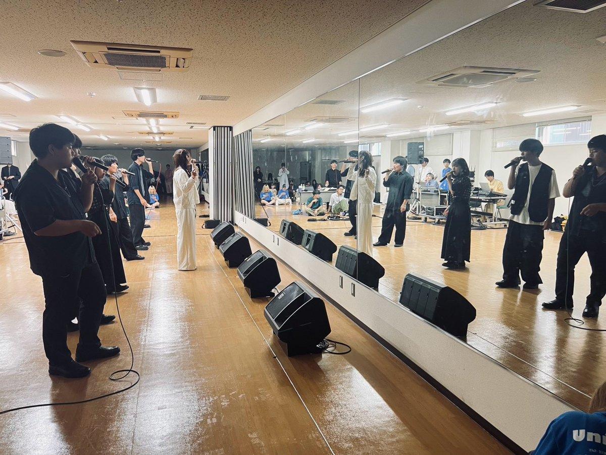 iemitsu_2026's tweet photo. 🏘️ .  *･ﾟ　.ﾟ･*..*･ﾟ　.ﾟ･*..*･ﾟ.ﾟ
　　　【出陣予告】

　　本日8月16日（日）☀️
Song-genics Summer Live 2026
「Uni-Verse」に出演いたします！
⏰開場15:15〜 / 開演 16:00
🎫https://t.co/oJYv7VM40e

　是非会場へお越しください！

 .*･ﾟ　.ﾟ･*..*･ﾟ　.ﾟ･*..*･ﾟ.ﾟ🏘️ https://t.co/tBePfs3MPq
