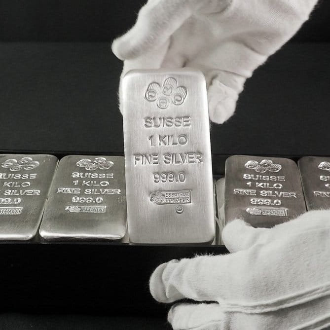 WSBGold's tweet photo. NOMI PRINS: SILVER COULD BECOME A TIER 1 ASSET 🚨

Nomi Prins says future BIS rules could accommodate silver as a Tier 1 type asset for central banks, creating a major new monetary incentive for the metal.

She sees gold reaching $6,000 and silver moving above $120, with $180 becoming very realistic as monetary demand accelerates.

Source: King World News