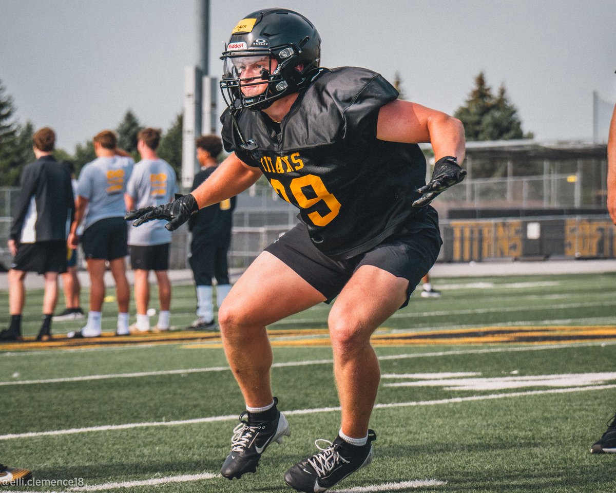 UWOFootball's tweet photo. First day in pads 💥 

#GoldStandard | #DYJ https://t.co/1AJmpenp4L