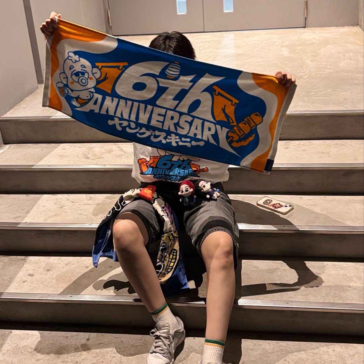 yanski_na's tweet photo. 8.15 結成6周年ワンマンライブ「ヤンスキ大宴会」

たくさんの幸せをありがとう！！
これからもずっとついて行きます。

しおんくんありがとう。お疲れ様！！！！

 #ヤングスキニー  #ヤンスキ大宴会 https://t.co/iBsyQik6k7