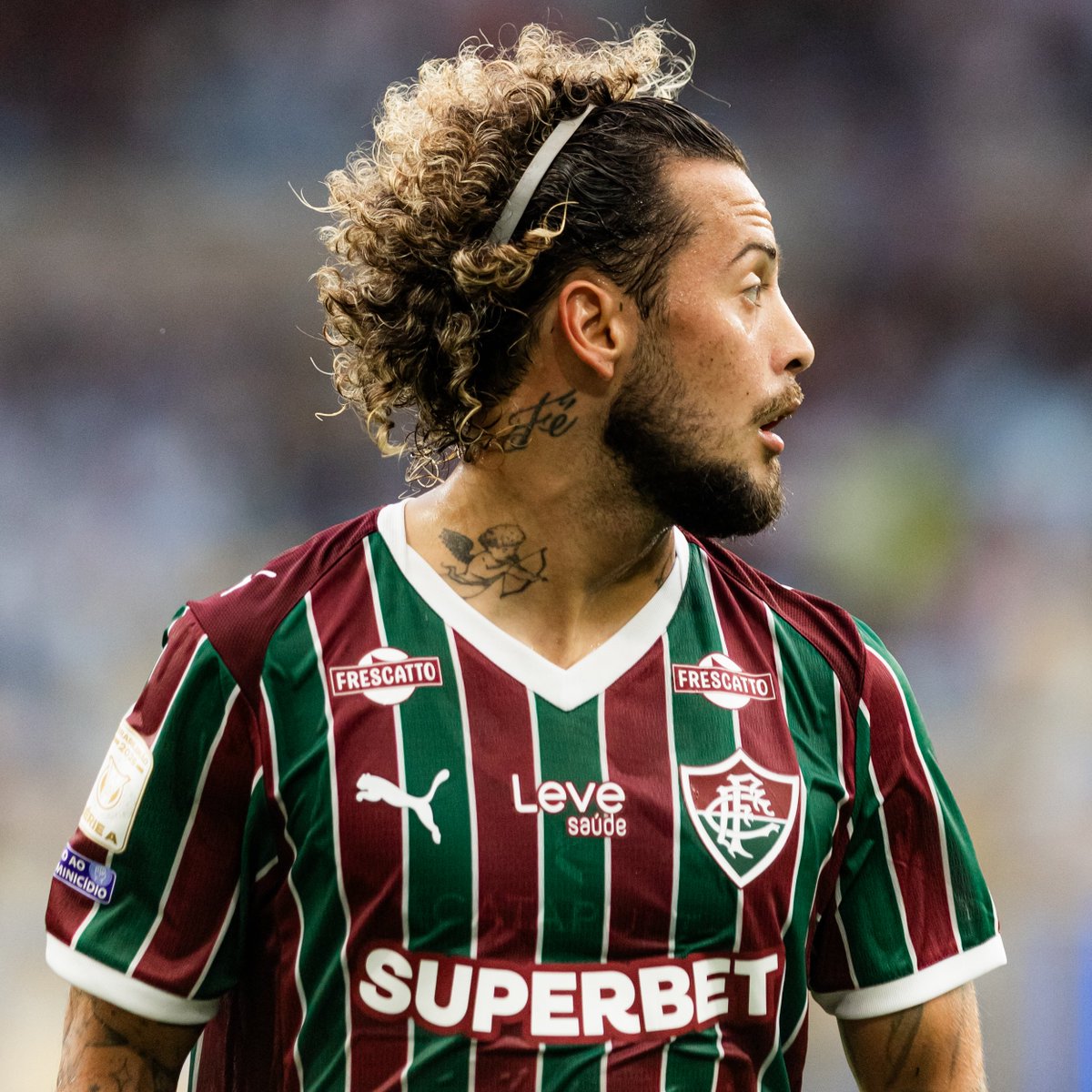 SofascoreBR's tweet photo. Guga entre todos de Fluminense 3-2 Palmeiras:

1° em Nota Sofascore (7.6) 
1° em ações com bola (78)
1° em passes decisivos (5)
1° em duelos ganhos (15/18)
1° em desarmes (7)
2° em ações defensivas (11)

🔥🔥 https://t.co/a8IXYBqSRA