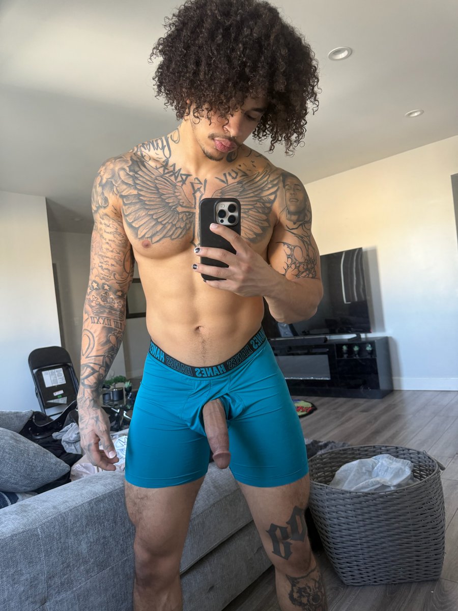 Lightskintatte's tweet photo. let me put this on your face 😈🖤 https://t.co/FYkDBlP0OO