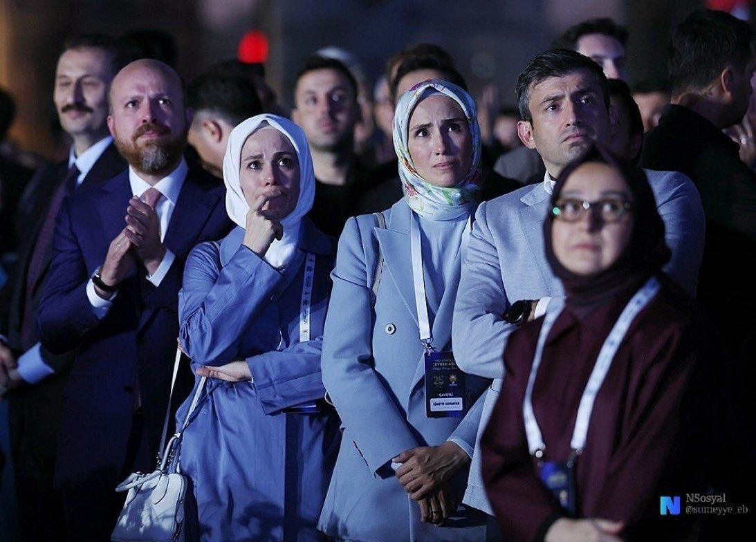 abdulhamitgul's tweet photo. Cumhurbaşkanımızın izinde aynı inanç ve sarsılmaz bir kararlılıkla bu davayı omuzlayan değerli evlatları da AK Parti davasını yaşatan emektarlardır. Teşekkürü borç biliriz... https://t.co/1ajPerpg1K