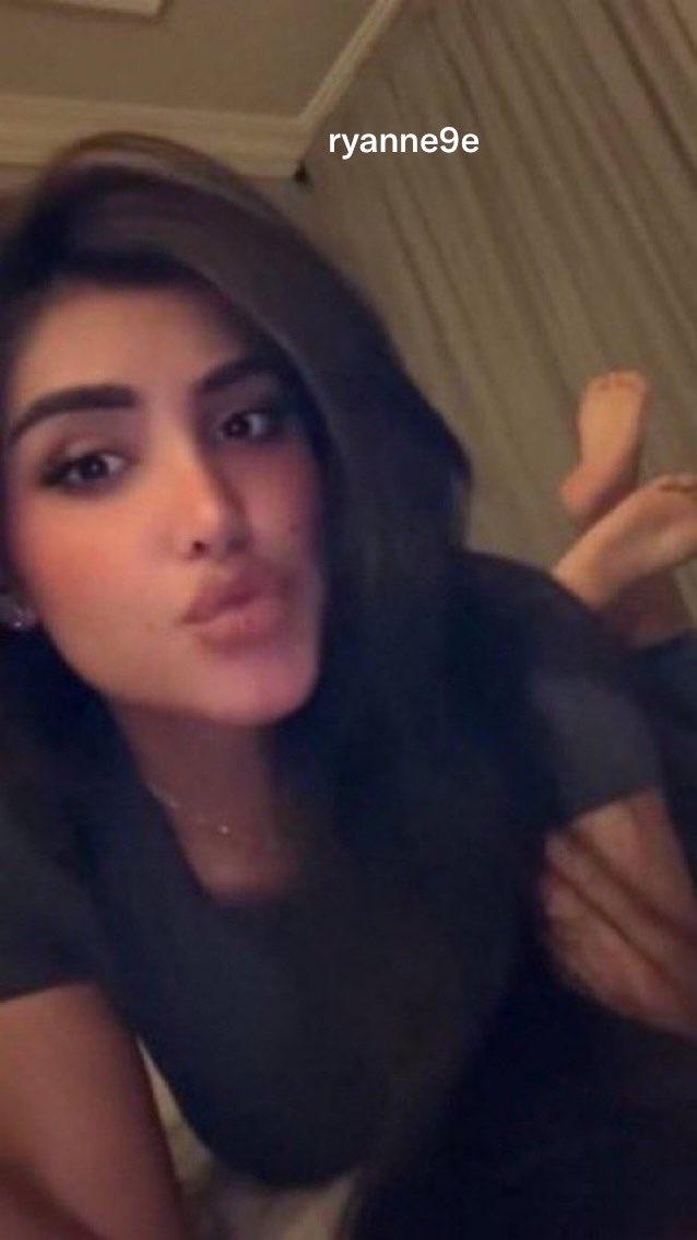 ryanne9e's tweet photo. ميلانن السبيعي😵‍💫😵‍💫💦
صورتين يعطبون مخك الزاني يغبي😭 وحده تطهر فيها عيونك ب اباطها الطاهر العظيم😵‍💫
والثانيه لرجولها العظيمة😵‍💫💨
اعطب مخك علي مشهورات بمقابل يمهانن😵‍💫🤏 https://t.co/np96jeMpf7