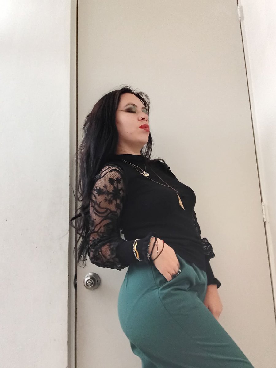 trib3r3885's tweet photo. Cuántas vergas me entrarán en el culito? 😊 #puta #cocktribute #cumtribute #scattribute #pisstribute #wanktribute #jerktribute #BBC #snowbunny #prostituta #cock #tribute #tributo #tributos #cumontheface #slut #teen https://t.co/Hq0LffGkyW