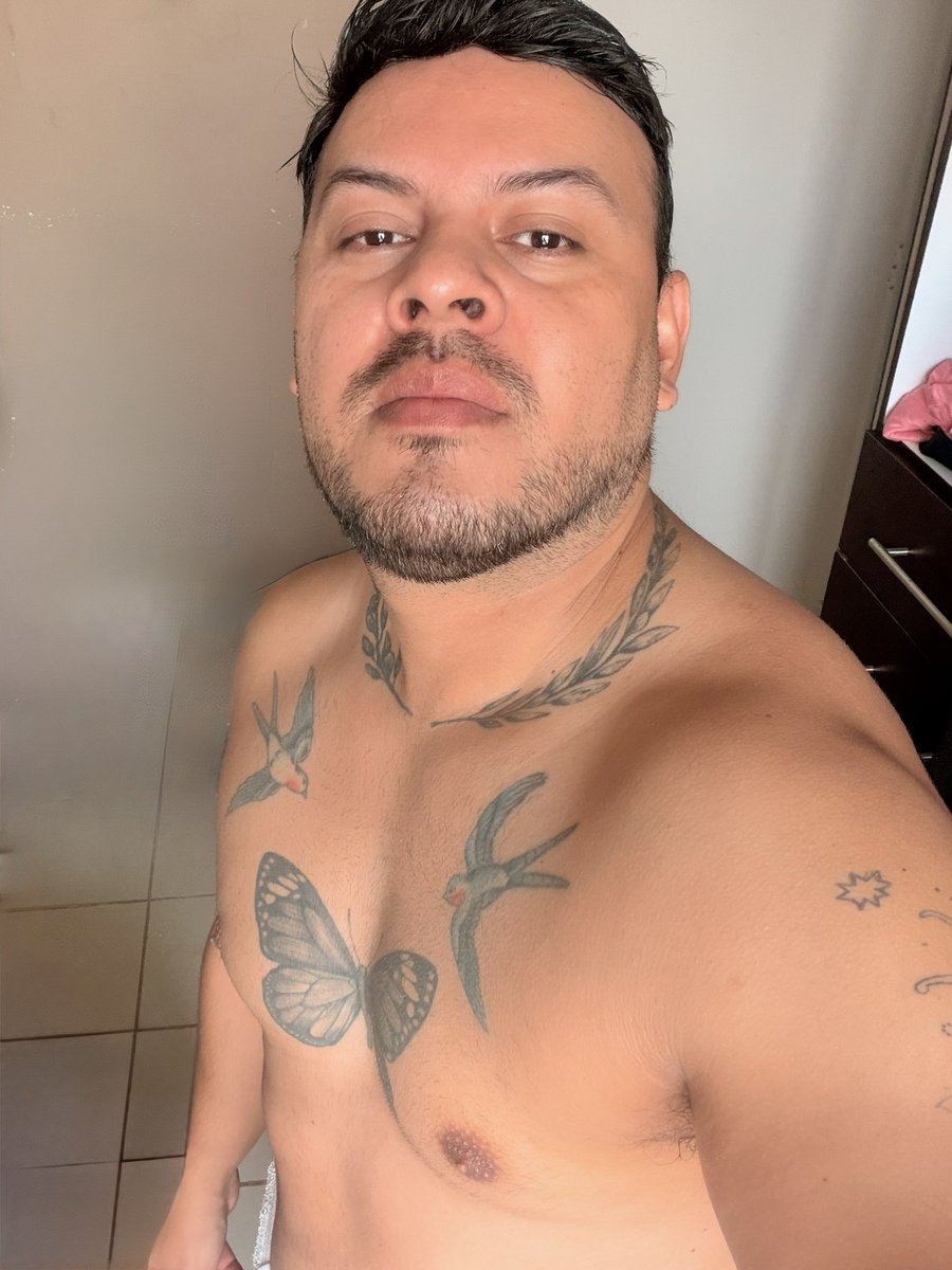 P_ilo26's tweet photo. 🥵🥵🥵🥵 https://t.co/7DttyyfvAy