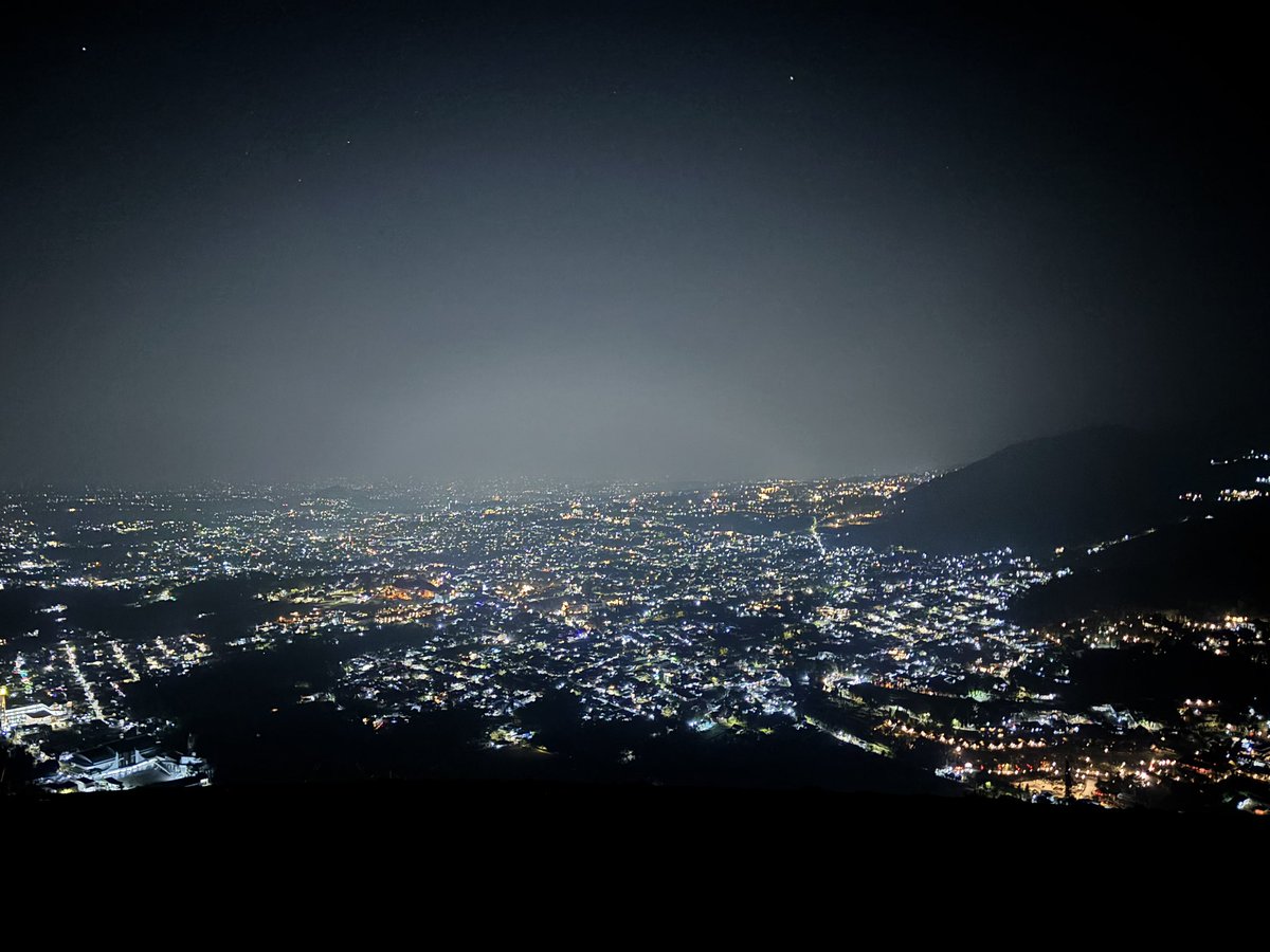 bbyogaa's tweet photo. finally liat city lights https://t.co/NB91jfc35H