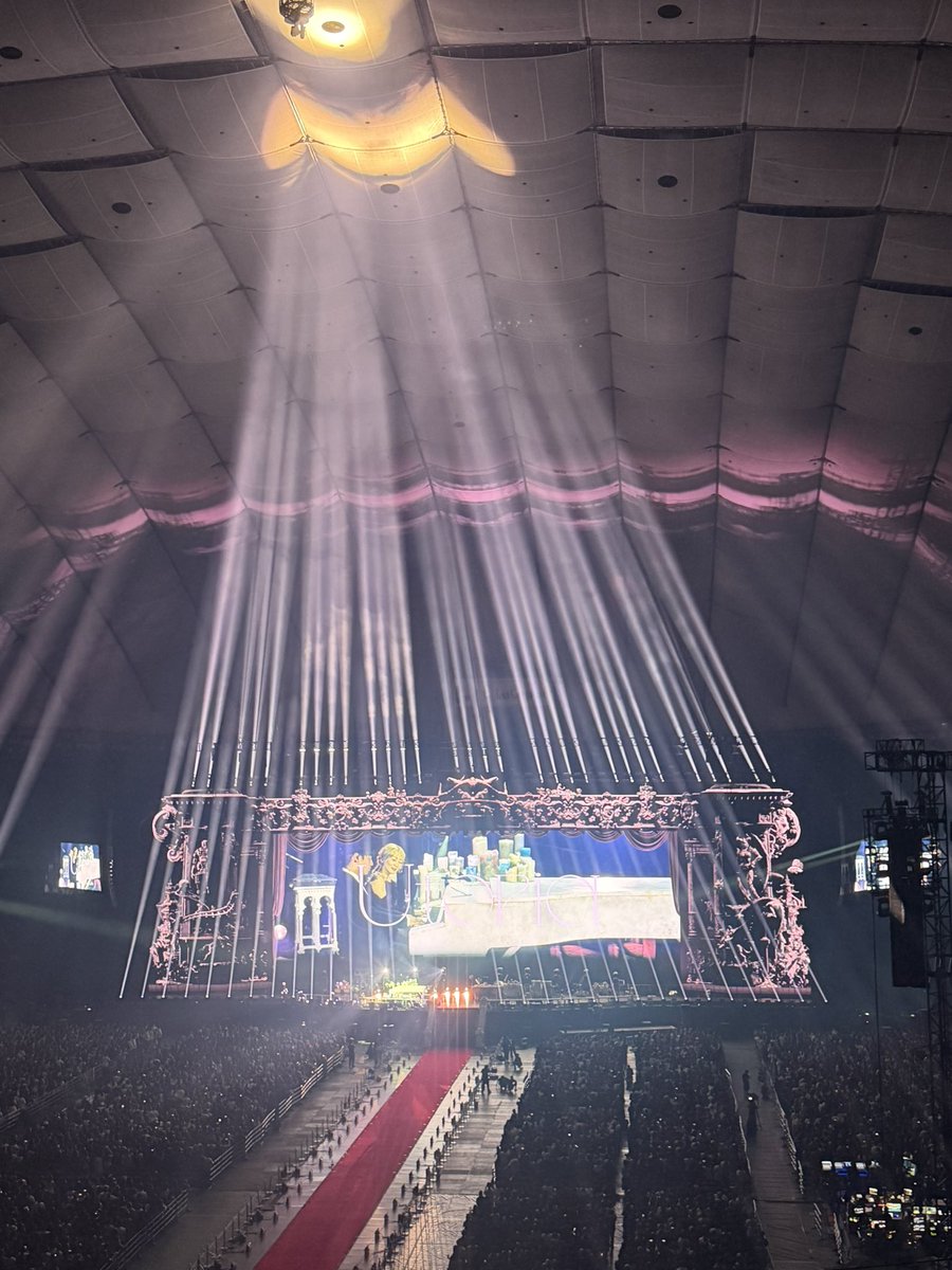 pmsix_8's tweet photo. 感動をありがとう✨️
#SEKAINOOWARI
#THECINEMA
#THECINEMAネタバレ https://t.co/1LrdKw15eX