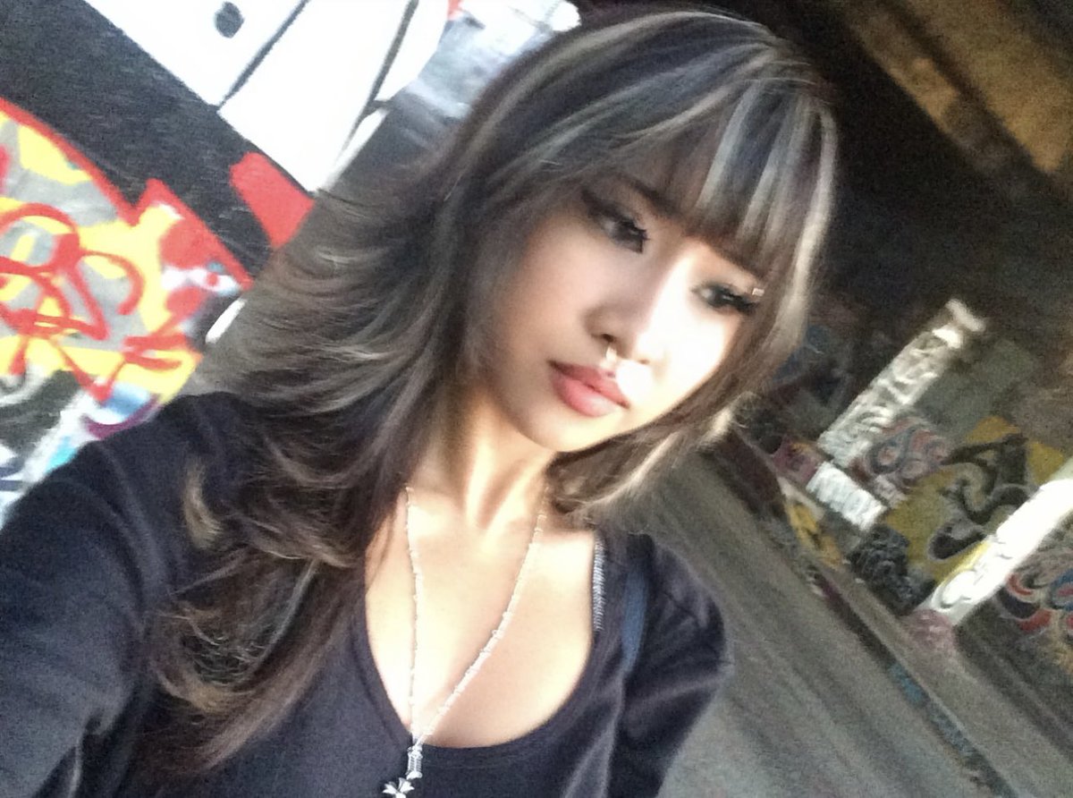 4khine's tweet photo. https://t.co/5KoZES7OFZ