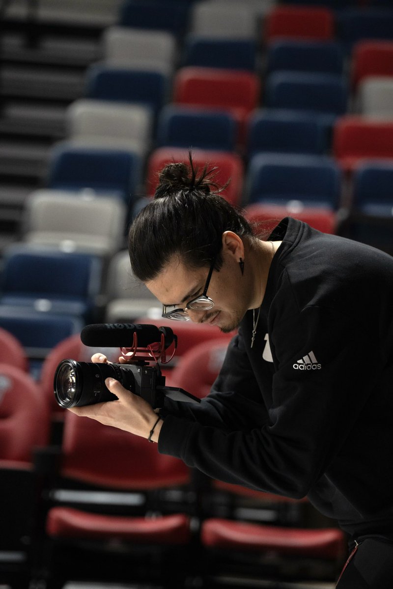 UTEPWBB's tweet photo. Join us in wishing a very 🎂 𝐻𝒜𝒫𝒫𝒴 𝐵𝐼𝑅𝒯𝐻𝒟𝒜𝒴 🎂 to our Director of Basketball Ops / Creative Video, Josiah Dominguez! 

We hope you have the best day! 🧡💙

#PicksUp⛏ https://t.co/edDFkqz7ib