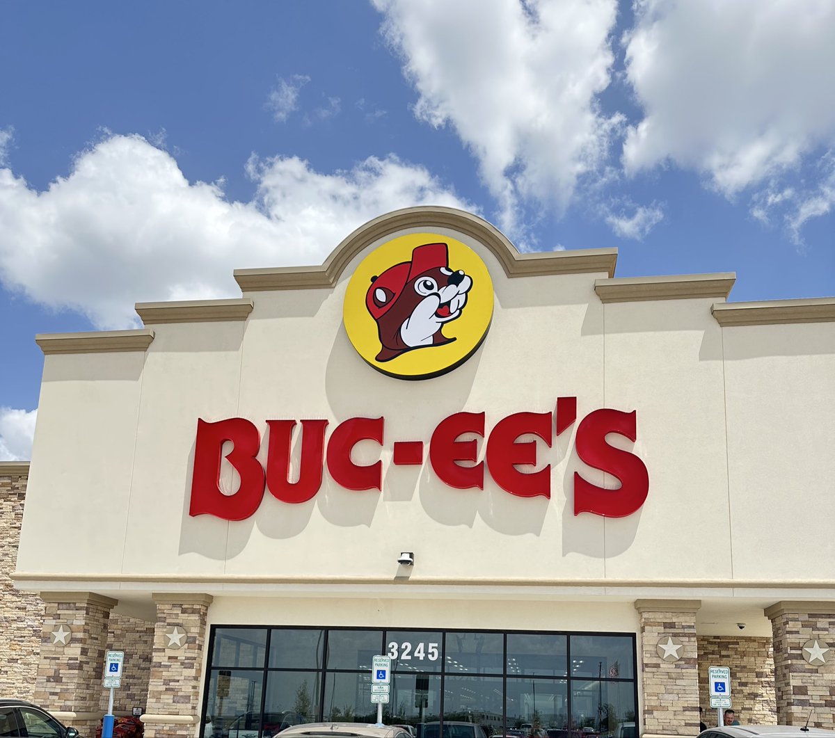 BillyBadazz209's tweet photo. My favorite stop in Texas https://t.co/wmquipmIxm