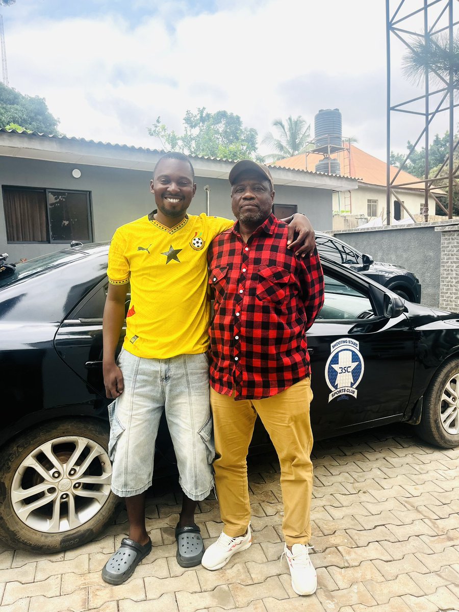 afuyejesse4's tweet photo. A new chapter begins. 
Honoured to have this picture with our new Technical Adviser, Coach Yusuf Salisu.
His experience across Nigerian football, including at the highest level with the Super Eagles and several leading NPFL clubs, brings a wealth of knowledge, tactical experience and leadership to our technical setup.
As we prepare for the new season, I’m looking forward to learning, contributing and working together to help the team reach greater heights.
New season. New ideas. Bigger ambitions.
May we achieve great things together. 🙏🏾
#ShootingStars #3SC #NPFL #Football #NewSeason