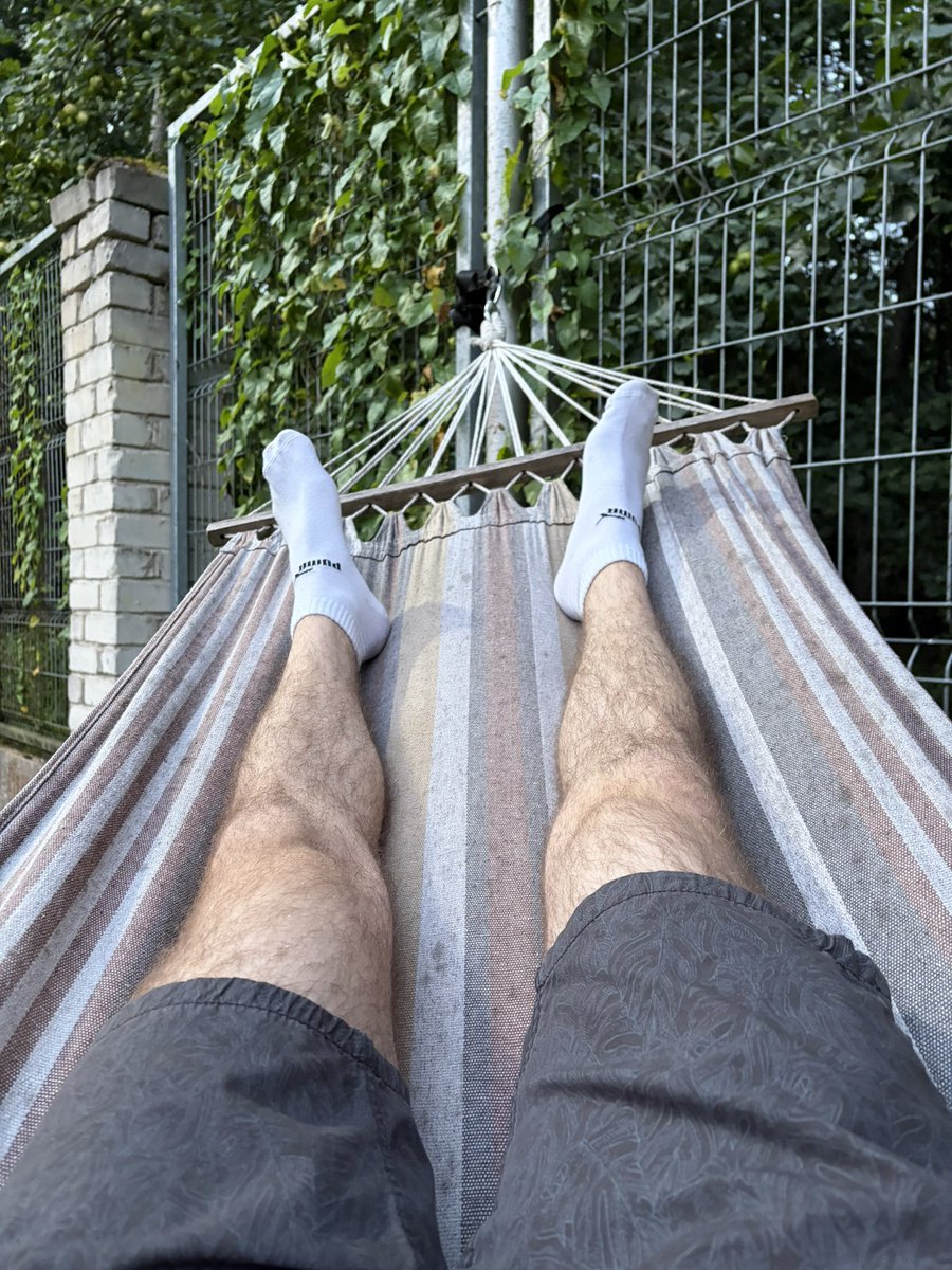 IvuzzTimes's tweet photo. Just chillin’…🍀🍀🍀😛😛😛 https://t.co/rFOZAkX4UF