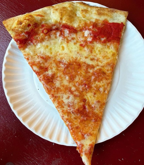 FoodPleaser's tweet photo. 🍕 🚨 What instantly ruins a pizza? https://t.co/eY99xXLGIA
