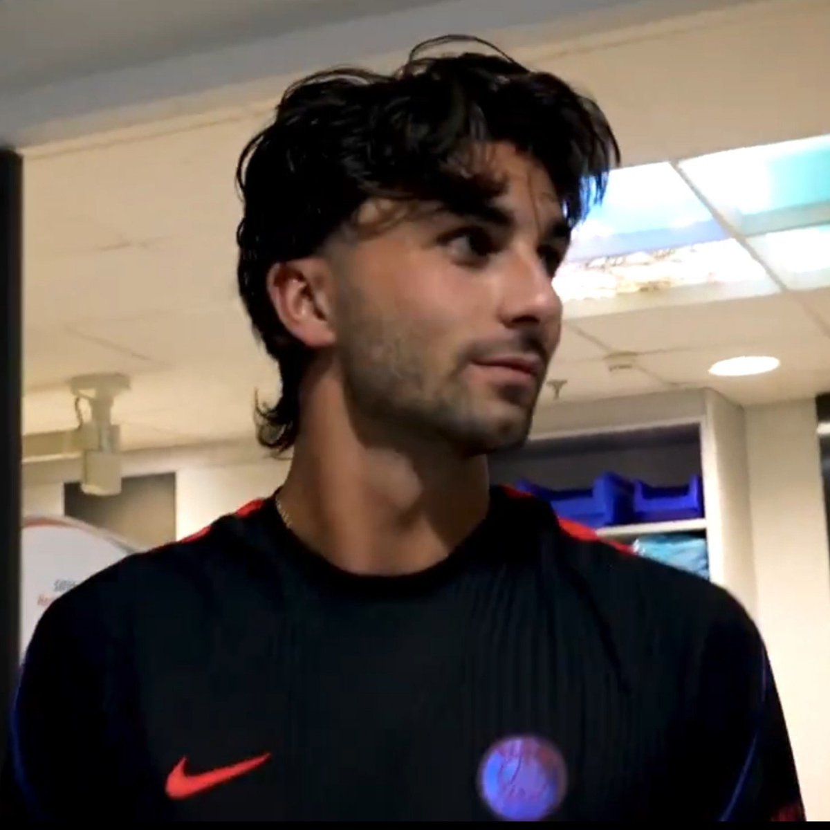azalFR7's tweet photo. his side profile 👅 https://t.co/ASqU5EpVvN
