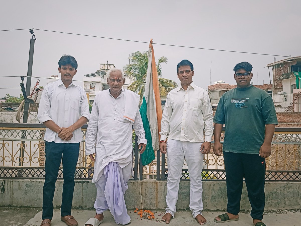 mr_nayan_856's tweet photo. समस्त देश एवं प्रदेशवासियों को 80वें स्वतंत्रता दिवस की हार्दिक शुभकामनाएं!

वंदे मातरम्! 🇮🇳 https://t.co/kAAC91pE9K