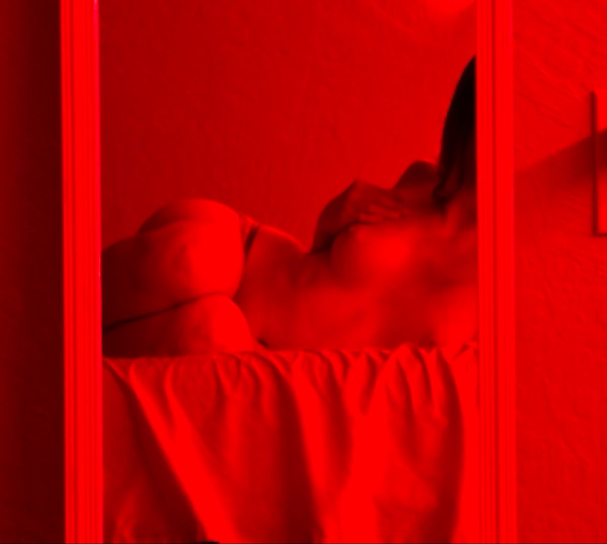 inursweetdreams's tweet photo. intro!
new-ish to #nsfwtwt
♥︎ faceless, but you can call me 
evey 😊 
★ 18, 5’3, switch
♥︎ she/her, pan
★ verified seller!
♥︎soft and hard kinks
★ pics are all of me unless stated otherwise 
♥︎payment through paypal 
★dms are open for buyers   
   ♡ &amp; ↺ to be moots https://t.co/g8JKxD6PRv