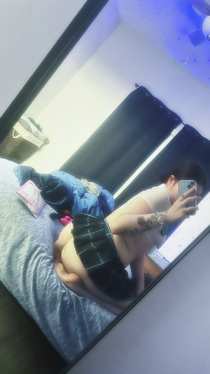 persiangoddes0's tweet photo. Tap the link in my bio if ur bold ;) https://t.co/UQadh5iaXp