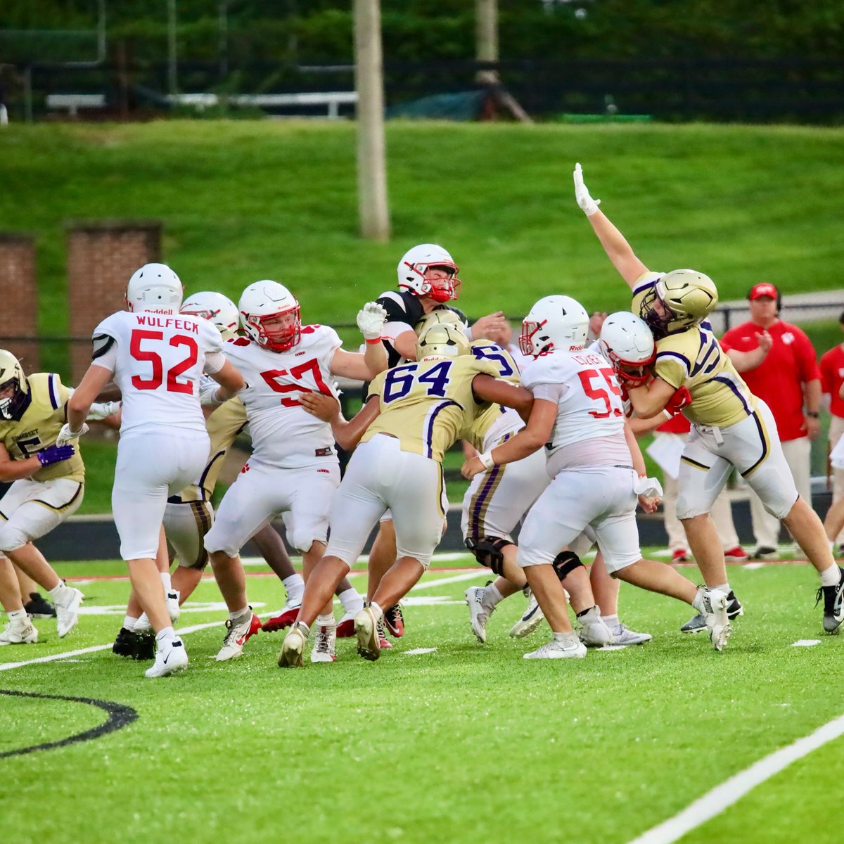 BJNFBALL's tweet photo. Great work &amp; effort by Team 120 last night - plenty to improve on as we turn the page to week 1! 🔥 

#Team120 // #opportUNITY https://t.co/xvwWFROzZs