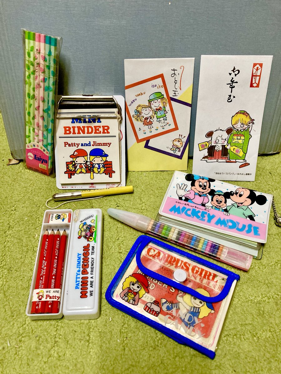 昭和レトロ な ファンシーグッズたち✨️ほっそいちっちゃい鉛筆使いに