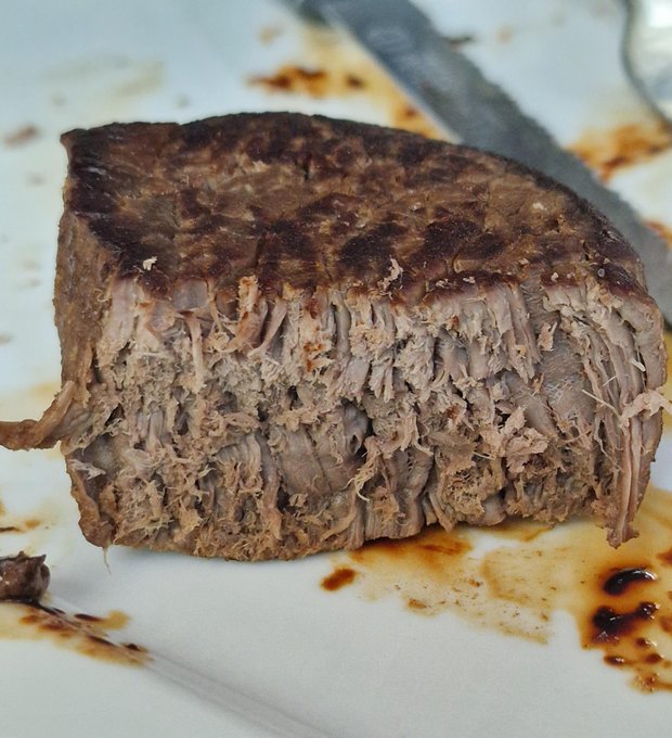 FoodPleaser's tweet photo. What’s your first thought when you see this steak? https://t.co/2GCFZ6GNM2