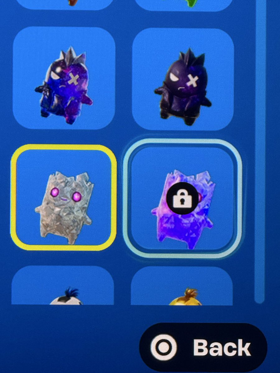 NerdosphereCast's tweet photo. @FortniteStatus @Fortnite so when might this be fixed?! 🫪 https://t.co/94Z9X6zbPH