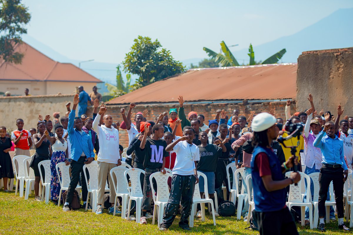 ENERGY888FM's tweet photo. 🎤 IT'S ON! The FRI-P Talent Competition 2026 launched yesterday at ISONGA Centre — 300+ youth ready to showcase their talent under the motto "My Talent, My Business!" 💼🔥

Stay tuned as they compete for the spotlight! 👀

#FRIPTalentCompetition2026 #MyTalentMyBusiness #ISONGACentre
# @JeunesNgo
@top5sai
