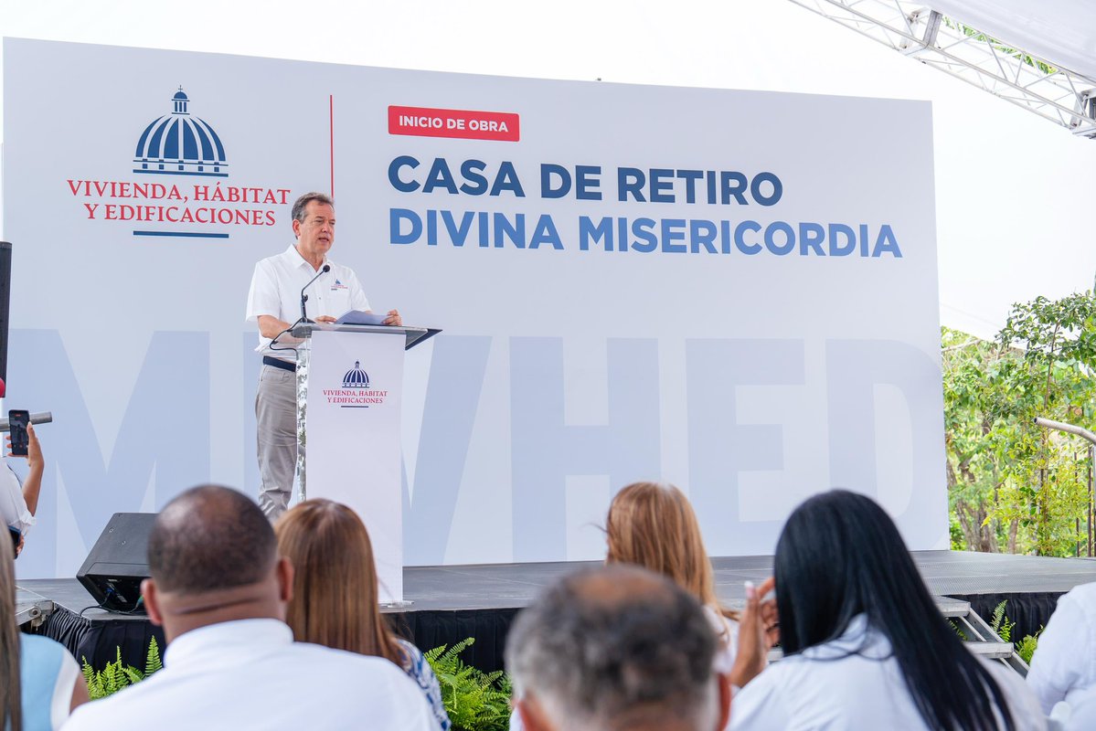 itobisono's tweet photo. Dimos inicio a la construcción de la Casa de Retiro Divina Misericordia, en Baitoa, Santiago. Una obra con una inversión superior a RD$58 millones y cerca de 1,500 m², que estará al servicio de la fe y la comunidad.

Nos acompañaron la gobernadora de Santiago, Rosa Santos; el senador Daniel Rivera y autoridades municipales.
