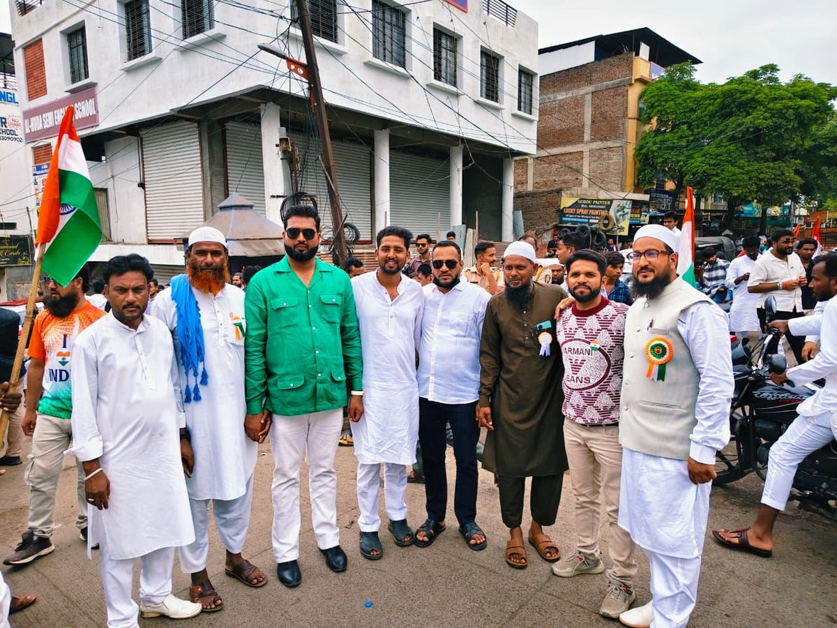 MdsharequeS's tweet photo. Witnessed a huge bike rally on independence day organised by ex Mp and Maharashtra @aimim_national president @imtiaz_jaleel sir at Aurangabad 🇮🇳🇮🇳 https://t.co/ytD6xzIz3f