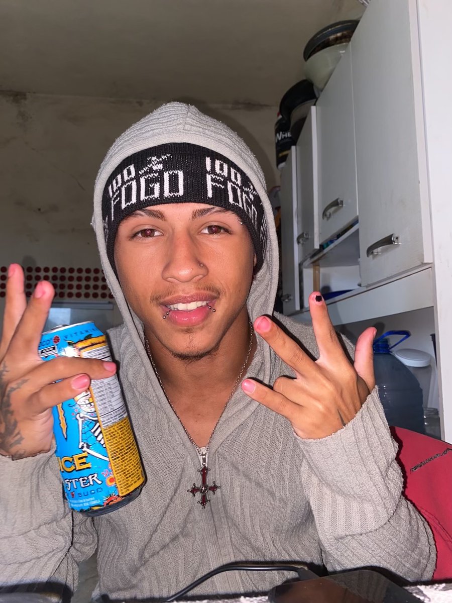 Vampsemfiltro_'s tweet photo. Amanhã sai vídeos novos no prvcy as 16h, não vão querer perder né?
(Link na bio) https://t.co/bX7YBBCyht