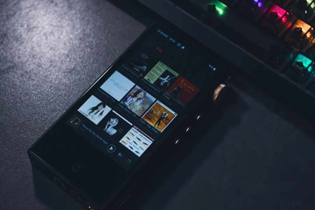 Duke408800671's tweet photo. Lost in the melody, let the music carry every mood—this is the only vibe I need today. https://t.co/eTBM7y5eQ3