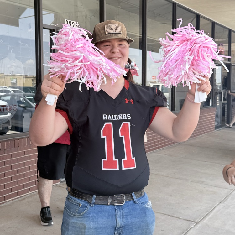 Lueders_Avoca's tweet photo. Come out a see our Raiders @T-mobile!! Please share our post. @T-mobile#FN5GL and use the hashtag!! We have already won 5K help us win the 25K https://t.co/12157BgA7H