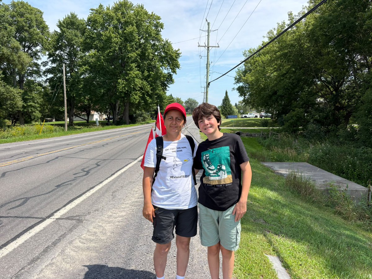 OzgulToprakEray's tweet photo. Give us the chance, and we will give everything back.

Our education.
Our experience.
Our skills.
Our hard work.

We know how to value what Canada has done for us.

Extend TS2023.

#ExtendTS2023 #MarchToOttawa #Ozlem https://t.co/qbOnLWyhp4