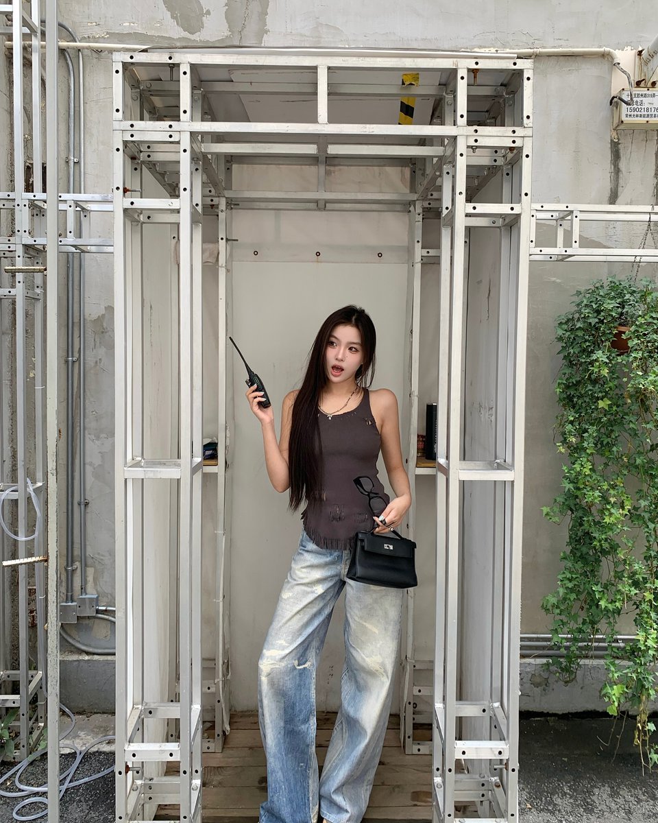 rokytoaldi's tweet photo. Wassup 🌍 Just dropping by to say: the world is a better place with you in it—go shine today! 💖
UObI https://t.co/x2kguUZ1nR