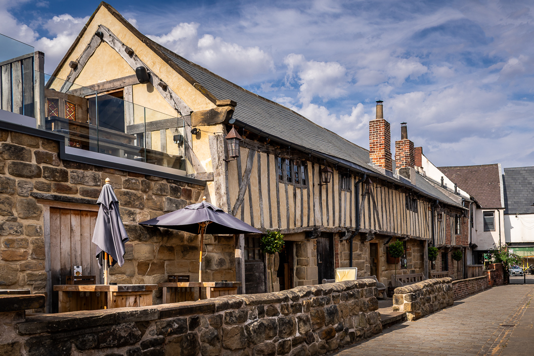 AtackJason's tweet photo. Medieval half timbered and jettied building built in 1609.

The Counting House is housed in an historic, two-story, timber-framed medieval building with stone ground floors, originally a merchant’s “counting” house dating back to around 1400. https://t.co/WqwsVCgxg5