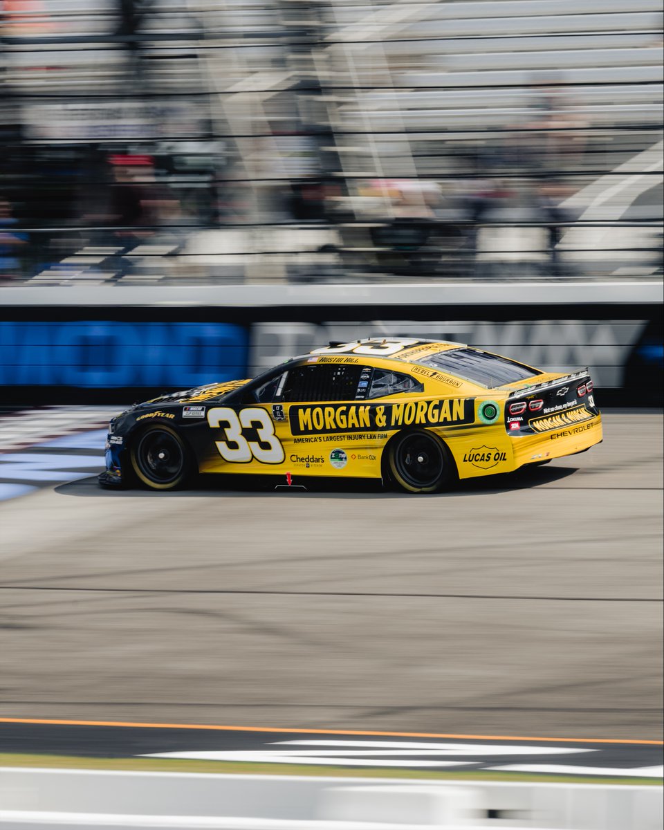 NASCAR's tweet photo. Remembering an icon.

@_AustinHill's No. 33 Chevrolet features Kyle Busch's signature bow on the hood this weekend at @RichmondRaceway. https://t.co/AusIbyMV7A