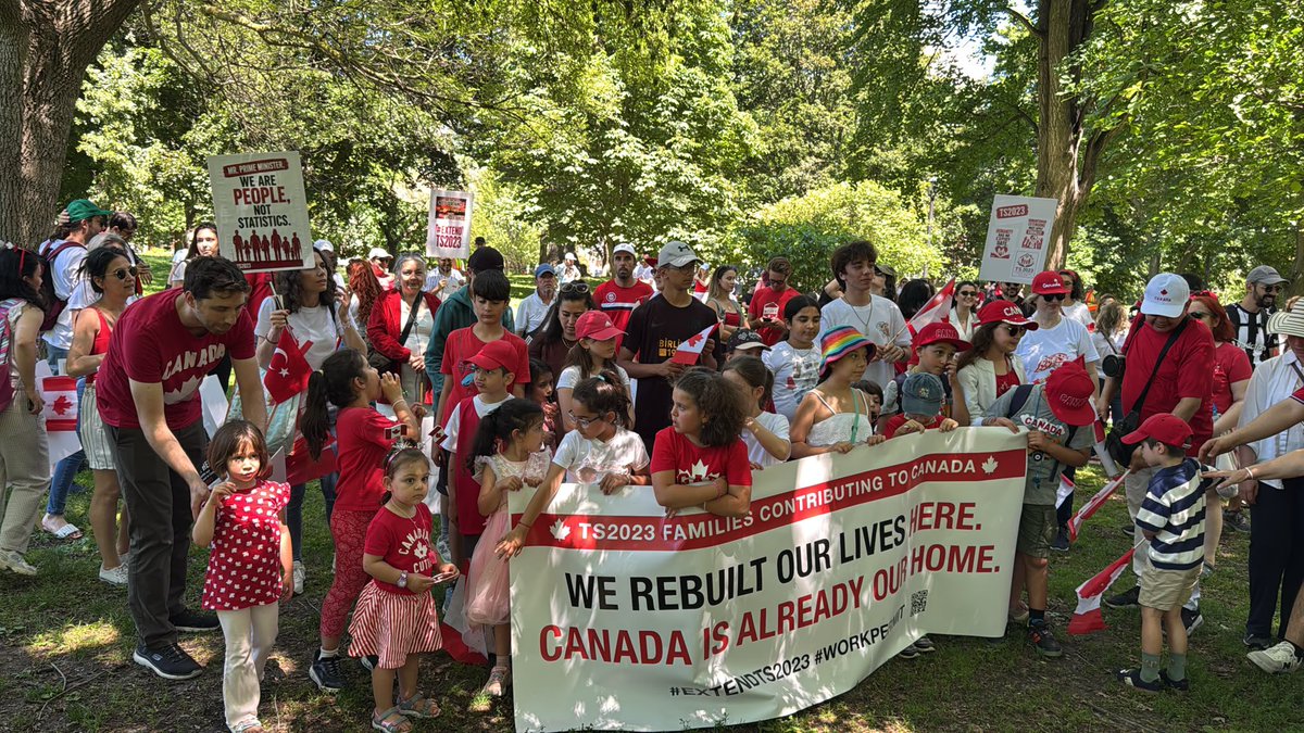OzgulToprakEray's tweet photo. Not a burden.
Not a liability.
A contribution.

We are ready to work, build and carry our share of Canada’s future.

Extend TS2023.

@MarkCarney @LenaMetlegeDiab

#ExtendTS2023 #MarchToOttawa #Ozlem https://t.co/uKePTKonf2