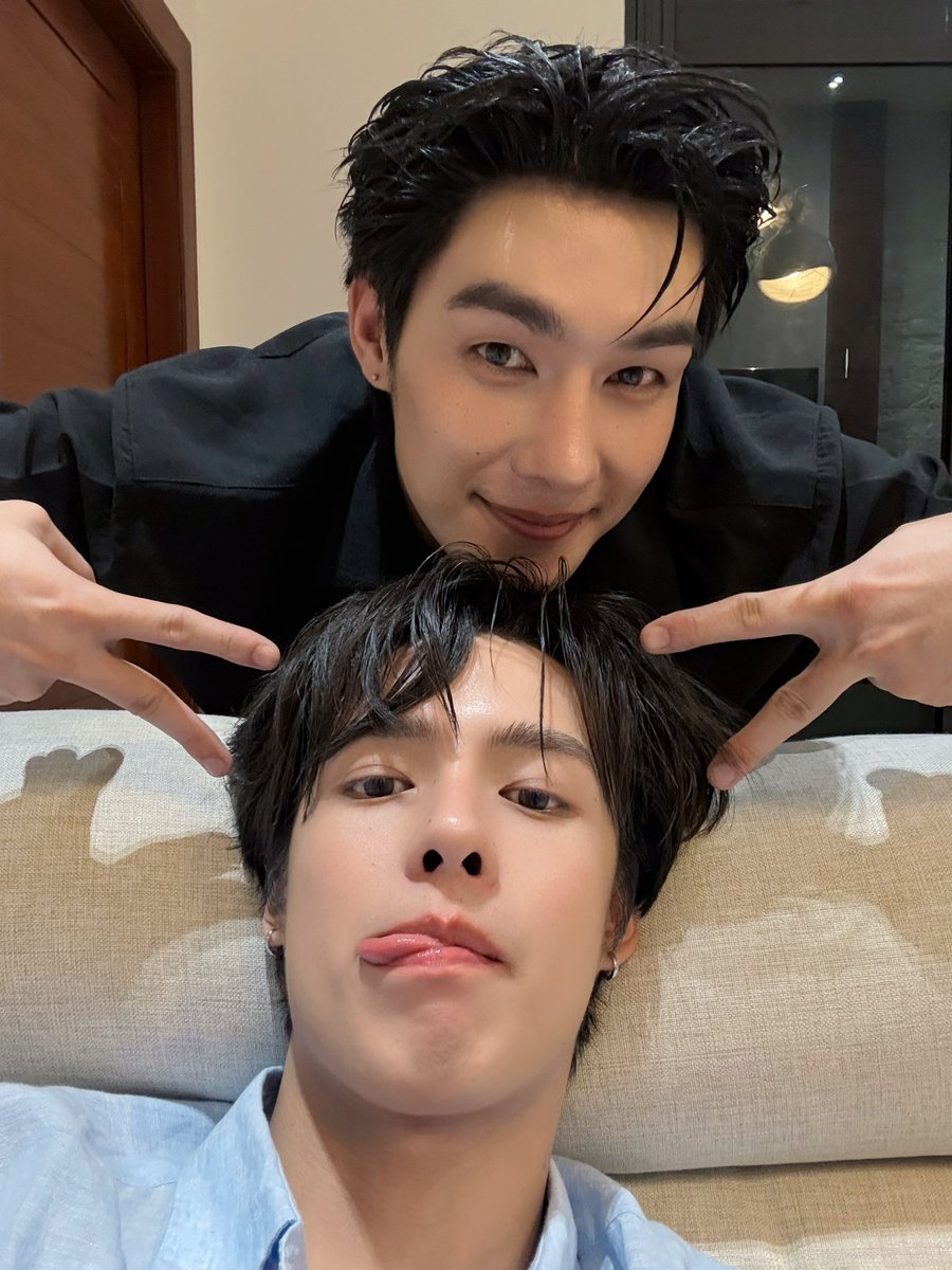 beemthtp_TH's tweet photo. ขอลงไว้ปักหมุดชอบสองรูปนี้มาก เขาทำให้ฉันกลับมาติ่งละมันแฮปปี้มากๆเลย ขอบคุณคับ❤️
#TeeHeng https://t.co/eKe4EKyqR2