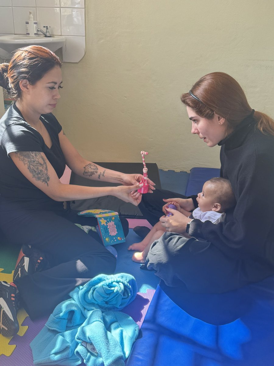 MalokaFN's tweet photo. Ajude o bebê Gabriel
O Gabriel tem apenas 6 meses e está em investigação para Atrofia Muscular Espinhal (AME). Ele tem dificuldade para mamar e ganhar peso, usa fórmula especial e precisa de fisioterapia contínua, consultas e exames.
No link explico melhor
https://t.co/1SNlvEJ0mJ https://t.co/cDgfO9Wtca