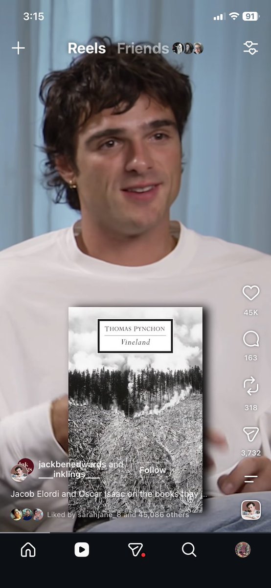 _motherslug's tweet photo. For the record, Jacob Elordi really was out there talking about Pynchon. Gravity’s Rainbow is a book he’s been meaning to read, and Vineland is one he had just read. https://t.co/thoKYsHylx