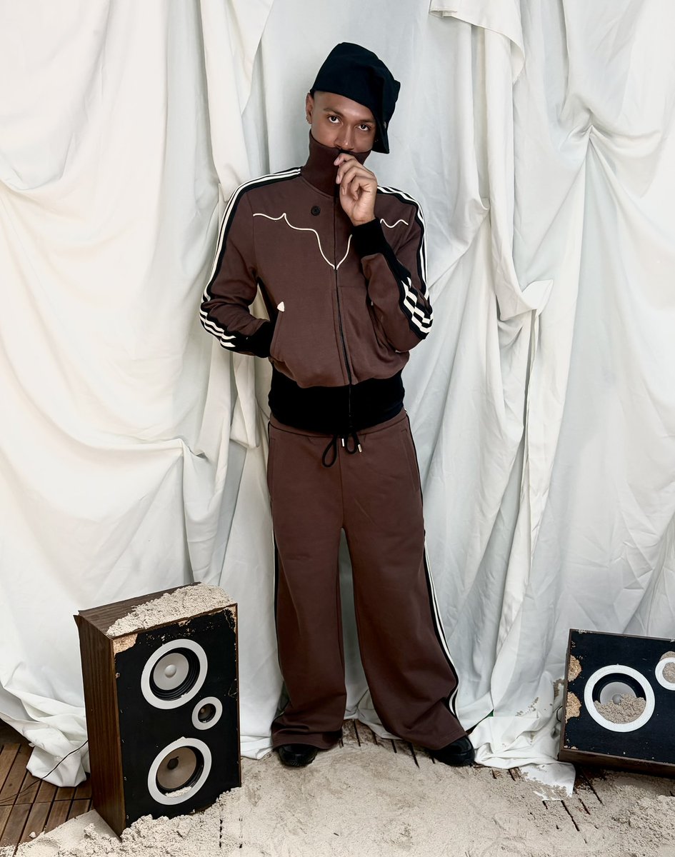 Timothyiisaiah's tweet photo. Made a #tracksuit https://t.co/BtlS5wdlB2