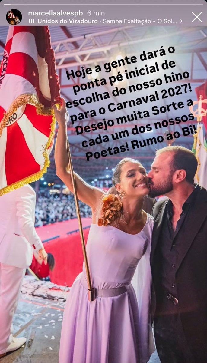 problemarcio's tweet photo. O amor vive no carnaval sim https://t.co/eohHAhGHad