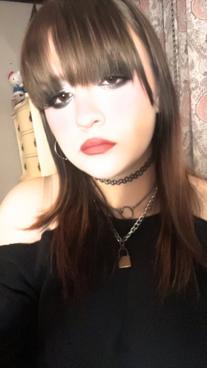 aesomuiac's tweet photo. 𑣲⋆Fresh Start

20
-she/her
-taurus
-bisexual
-sub (switch-)
-stoner
-xbox + laptop gamer 
-shitpost+nsfw
-MDNI
↻  +  ♡︎ to moot

#nsfwtwtًً  #moothunt〃・ #nsfwtwtًًً  #lgbt #bisexual #gamer https://t.co/Ta7NlsxLI4