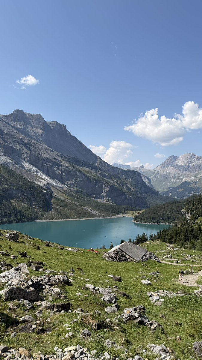 ypelck's tweet photo. Lac Oeschinensee - Suisse 📍 https://t.co/b5ghZlU2vv