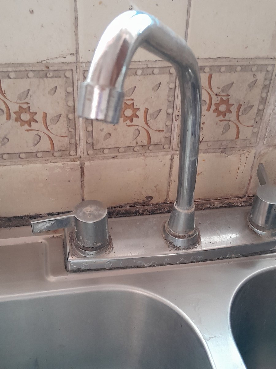 LinettOberto's tweet photo. Otra vez nos tienen sin agua juegan con la salud de uno no hay respeto 
Esto es un engaño
@IDAANinforma https://t.co/hbEthZNuFo